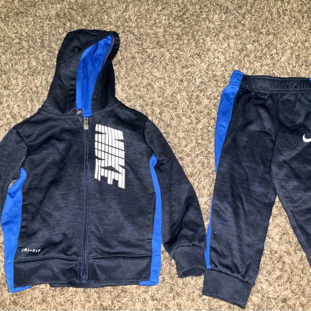 Kids Nike Tracksuit